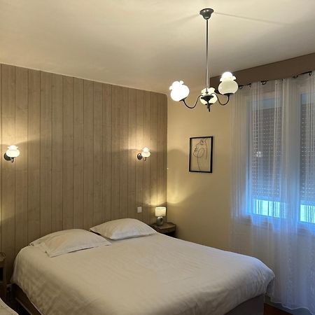 Le Jardin D'Odette Villa Yevres-le-Petit Dış mekan fotoğraf